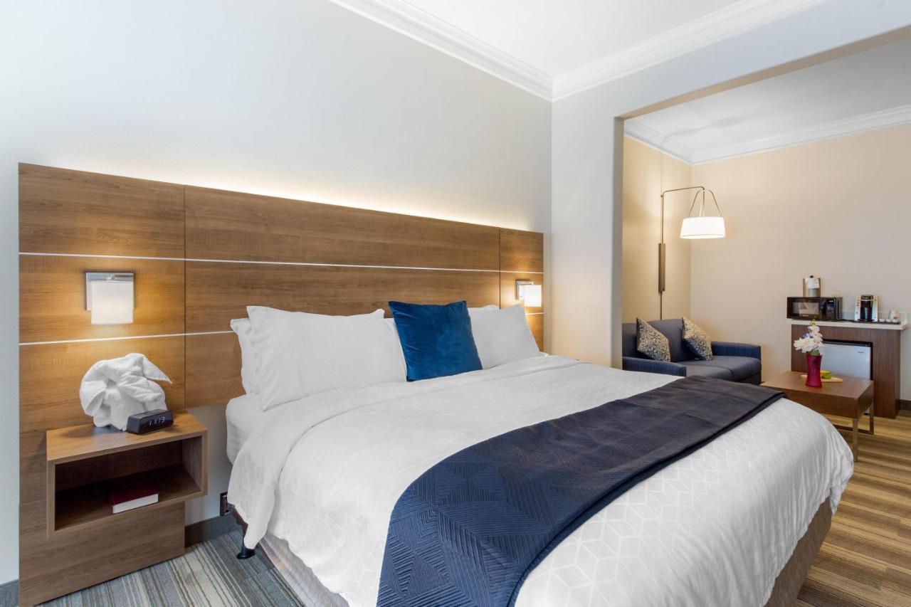 Holiday Inn Express Houston-Alvin By Ihg Стая снимка