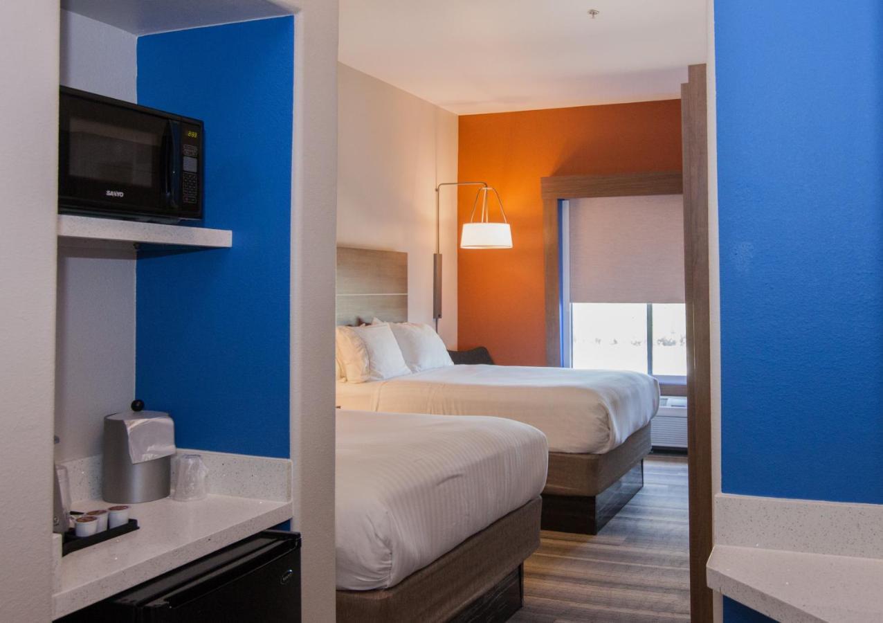 Holiday Inn Express Houston-Alvin, An Ihg Hotel Стая снимка