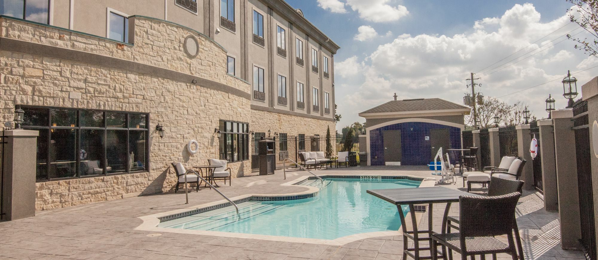 Holiday Inn Express Houston-Alvin By Ihg Екстериор снимка