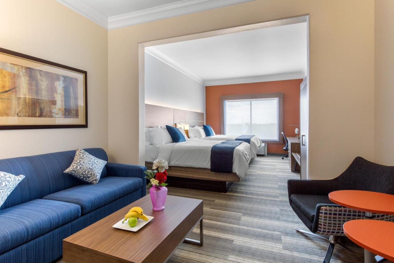 Holiday Inn Express Houston-Alvin By Ihg Екстериор снимка