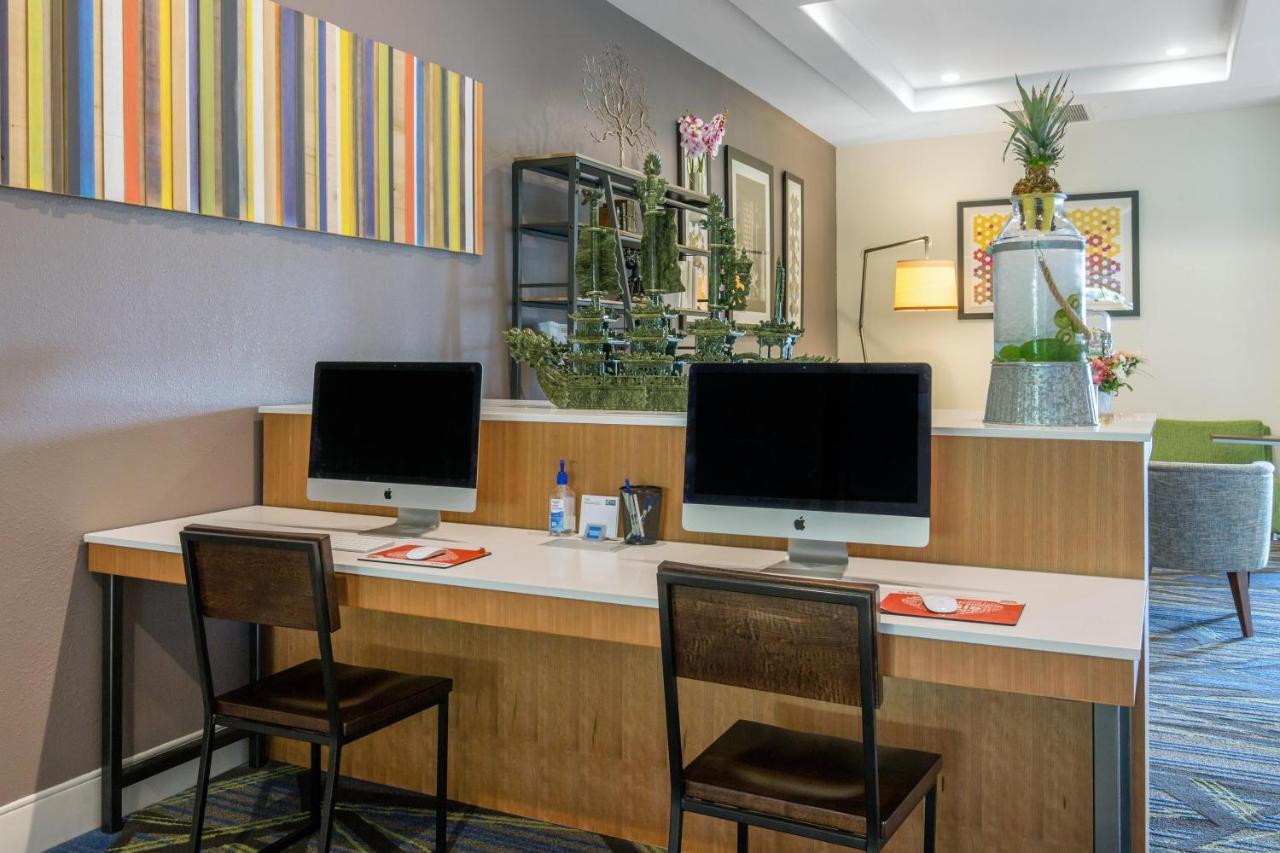 Holiday Inn Express Houston-Alvin By Ihg Екстериор снимка